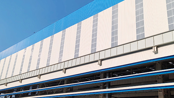 Proyecto de equipos para la industria pesada de Nantong COSCO Shipping: panel de claraboya elevador + placa de PC